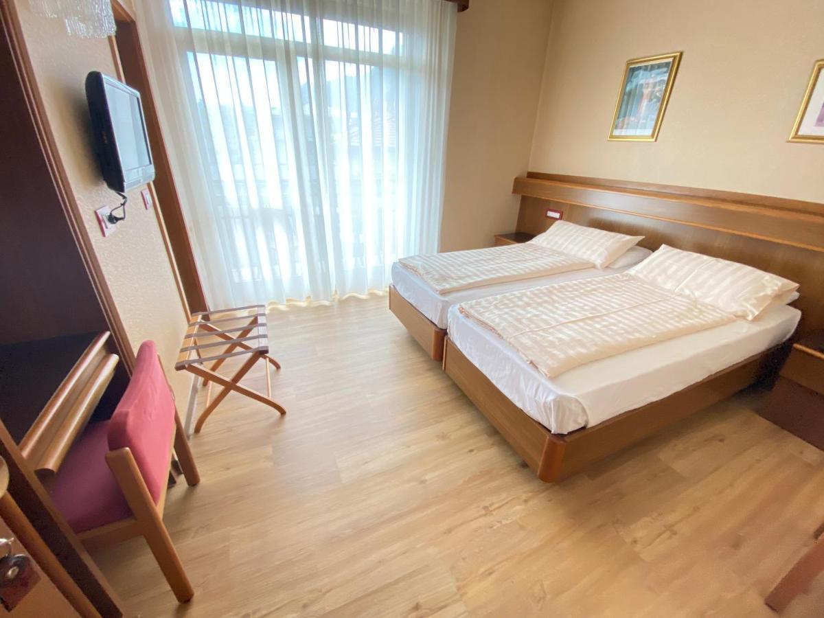 Sunlake Hotel 리바 델 이탈리아 베로나 외부 사진