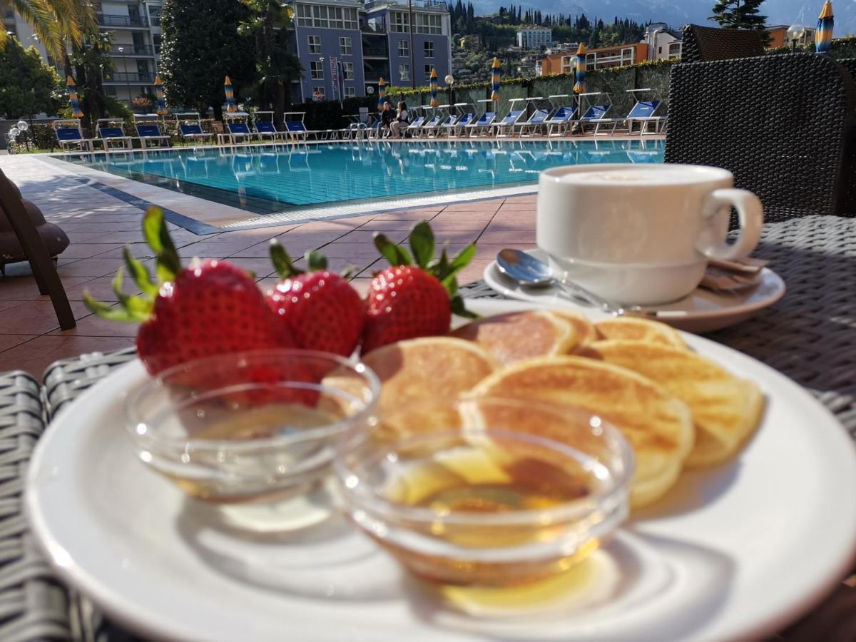 Sunlake Hotel 리바 델 이탈리아 베로나 외부 사진